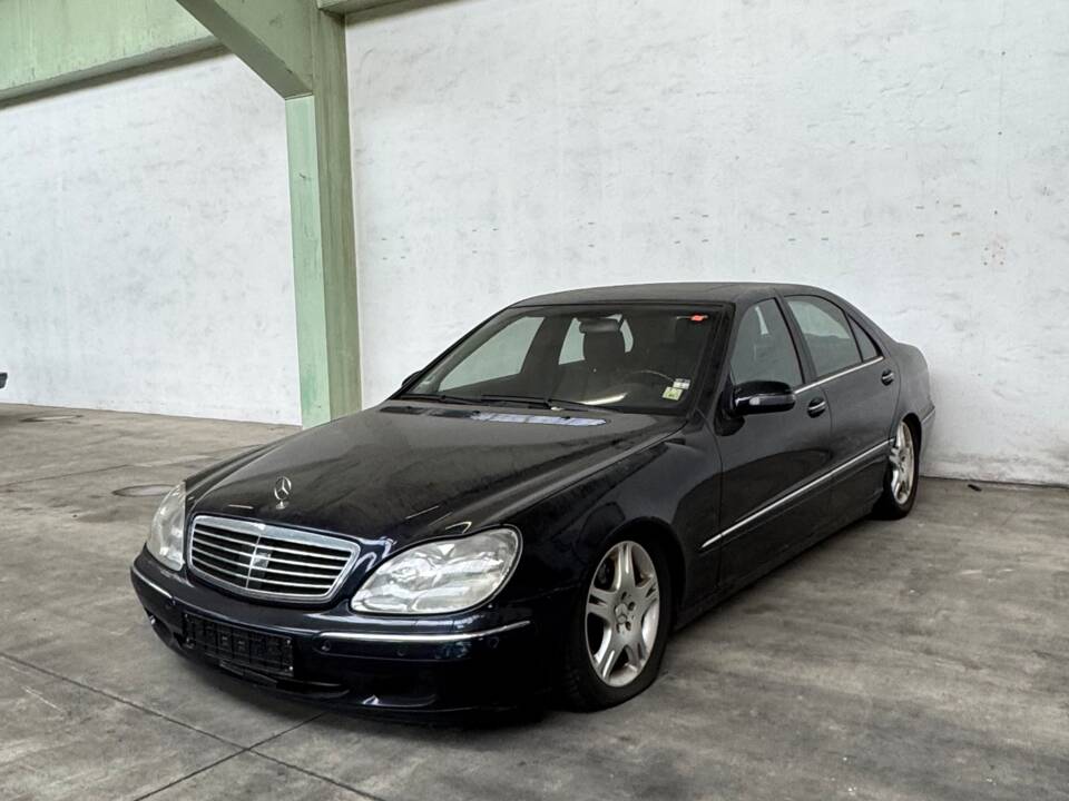 Imagen 2/88 de Mercedes-Benz S 500 (2001)