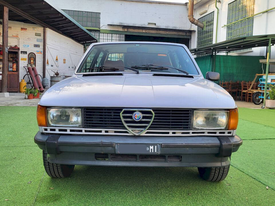 Image 5/51 of Alfa Romeo Giulietta 1.3 (1979)