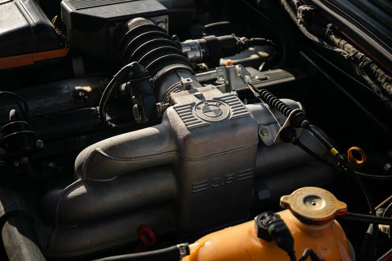 Image 37/50 of BMW 635 CSi (1989)