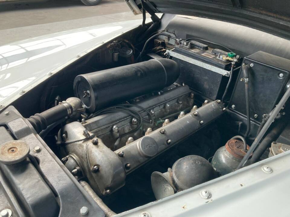 Image 30/38 of Jaguar Mk VII (1952)