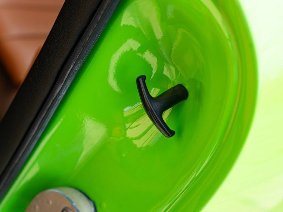 Image 30/50 de Porsche 911 Carrera 2.7 (1974)