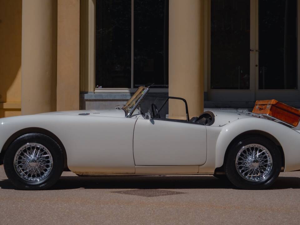 Bild 40/53 von MG MGA Twin Cam (1958)