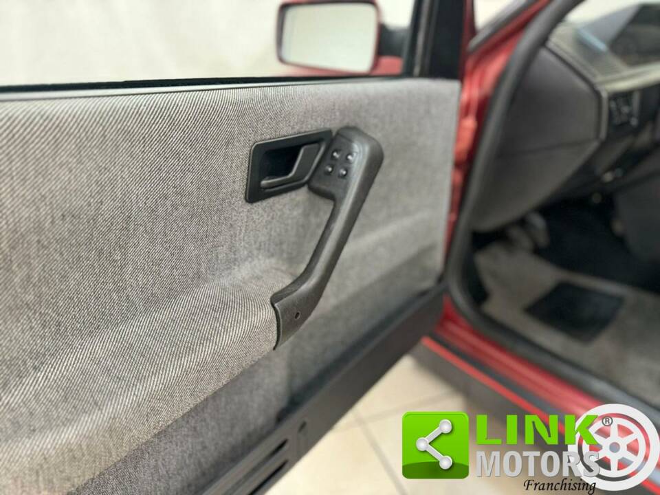 Bild 9/10 von FIAT Tipo (1991)