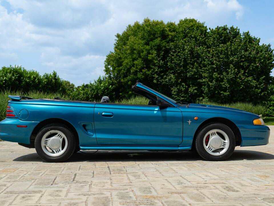 Image 4/50 of Ford Mustang (1994)