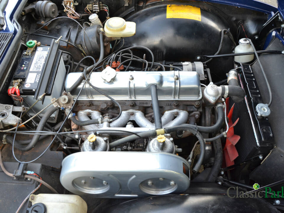 Image 42/50 of Triumph TR 6 (1975)