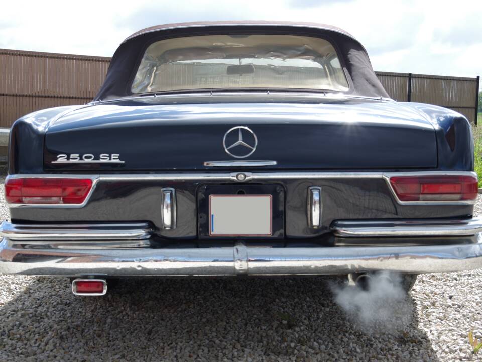 Afbeelding 22/32 van Mercedes-Benz 250 SE (1967)