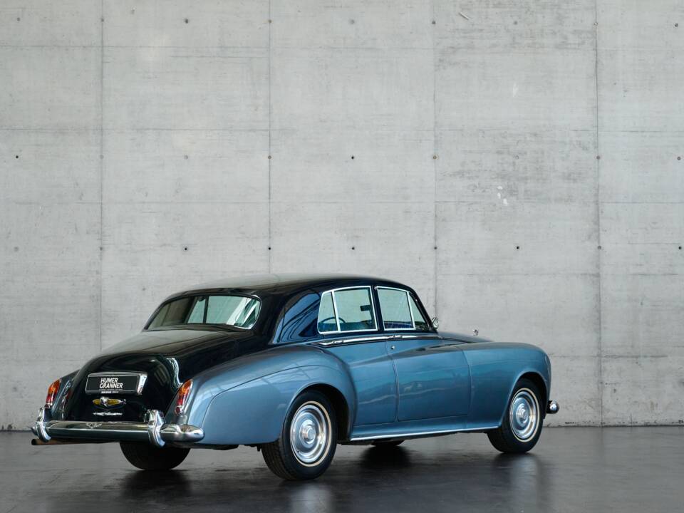 Image 32/50 of Bentley S 3 (1964)