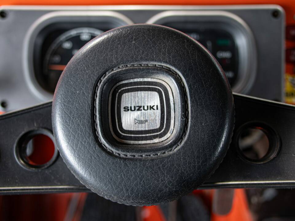 Image 30/47 of Suzuki LJ 80 (1981)
