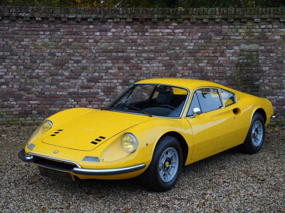 Bild 32/50 von Ferrari Dino 246 GT (1971)