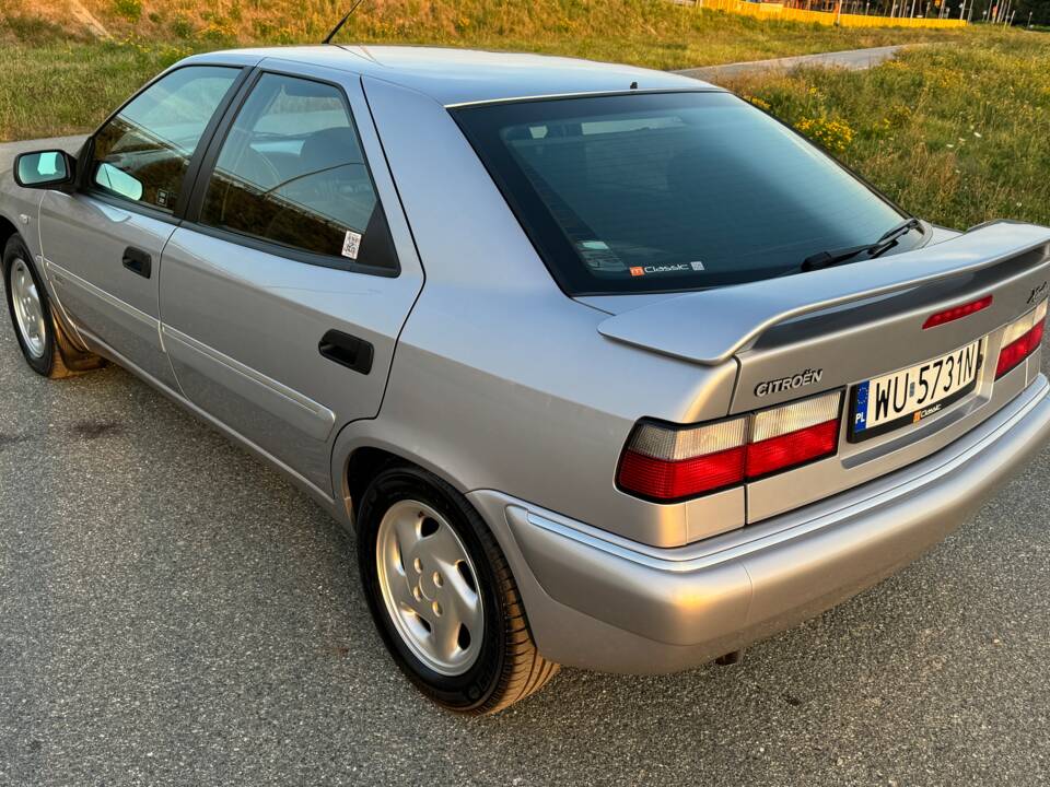 Image 12/80 of Citroën Xantia 2.0i (1998)