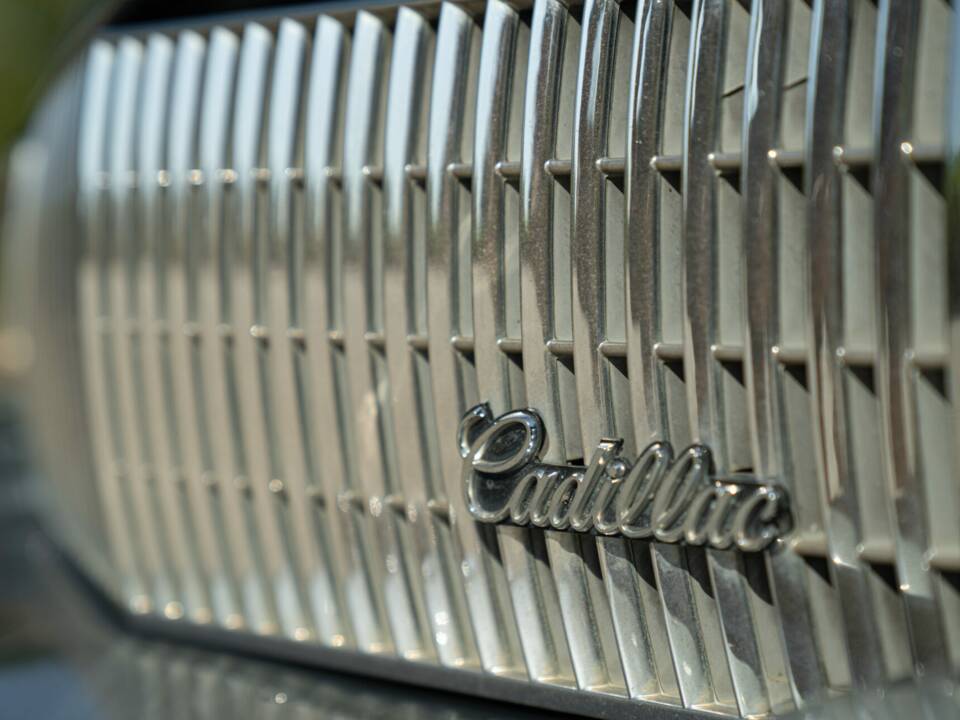 Immagine 20/50 di Cadillac Seville (1988)