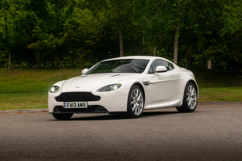 Bild 30/50 von Aston Martin V8 Vantage (2013)