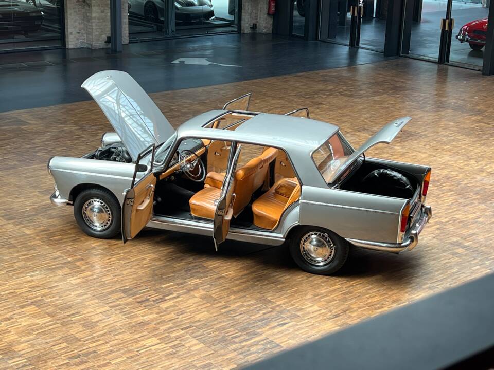 Image 11/34 de Peugeot 404 (1962)