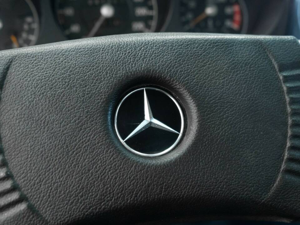 Bild 30/43 von Mercedes-Benz 450 SLC (1972)