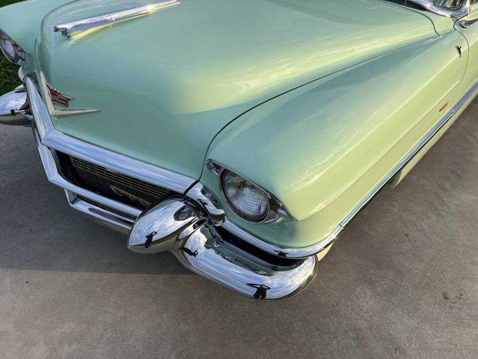 Image 15/83 of Cadillac 62 Convertible (1956)