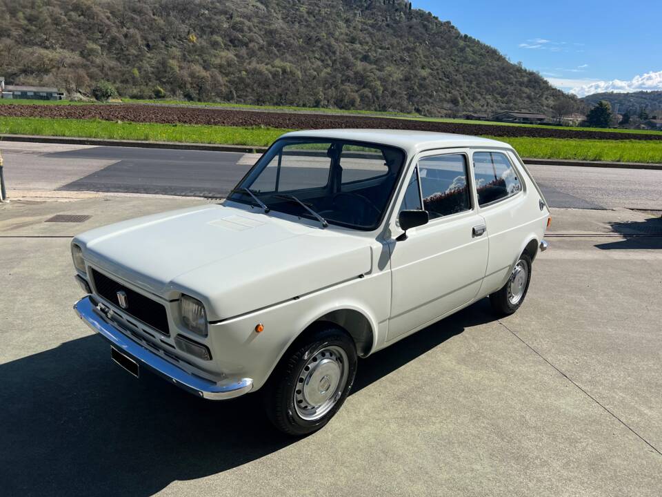 Image 4/50 of FIAT 127 (1972)