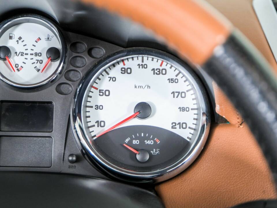 Image 17/50 de Peugeot 207 CC 1.6 VTi (2008)