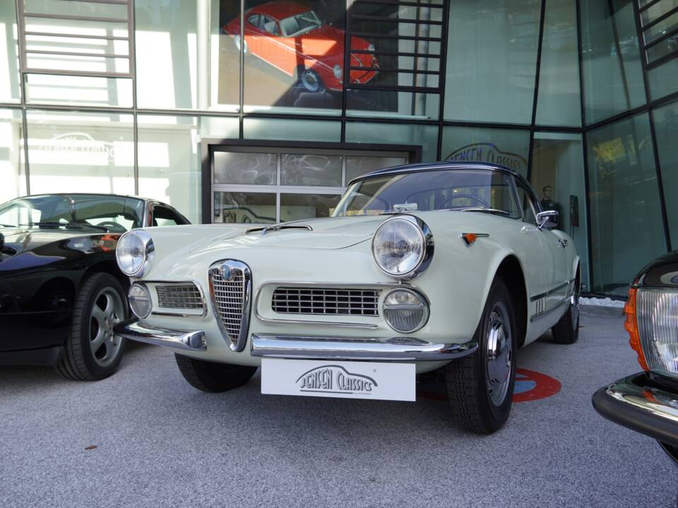 Immagine 9/41 di Alfa Romeo 2000 Spider (1959)