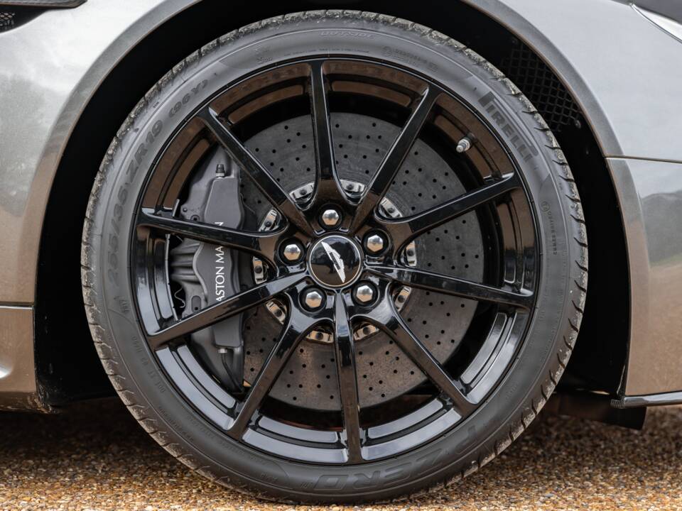 Bild 9/84 von Aston Martin V12 Vantage AMR Roadster (2018)