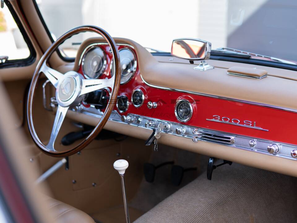 Image 44/49 of Mercedes-Benz 300 SL "Gullwing" (1955)
