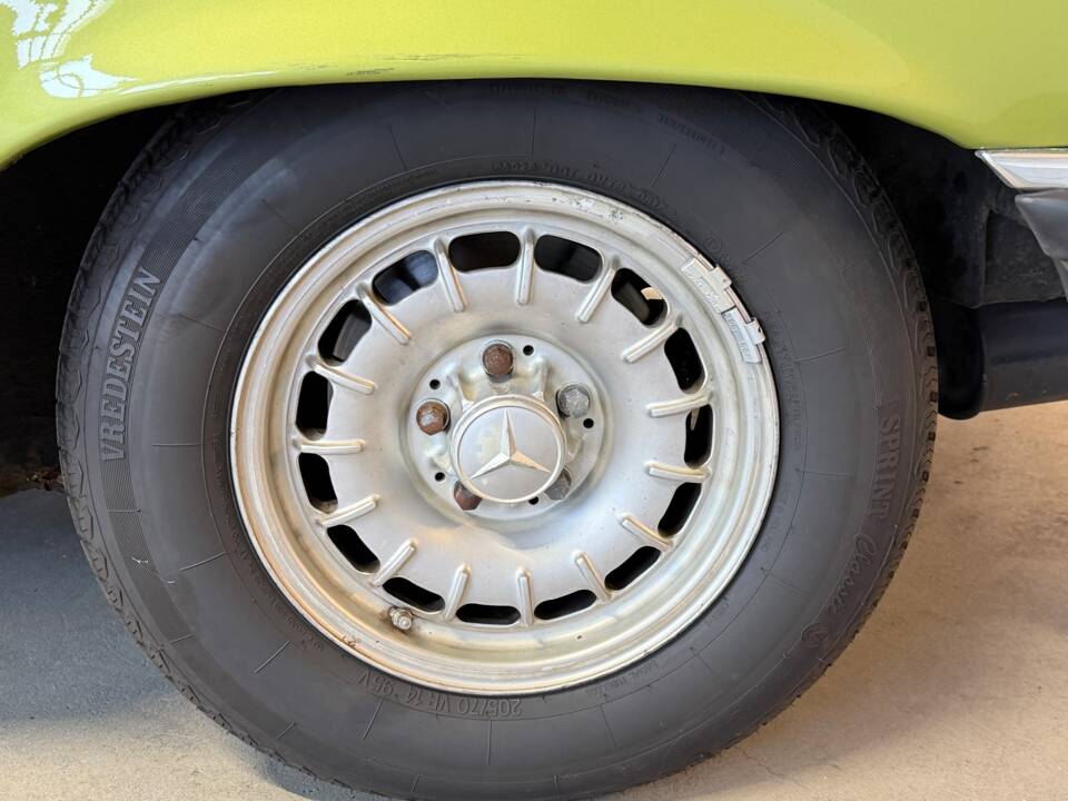 Image 22/48 of Mercedes-Benz 350 SL (1979)