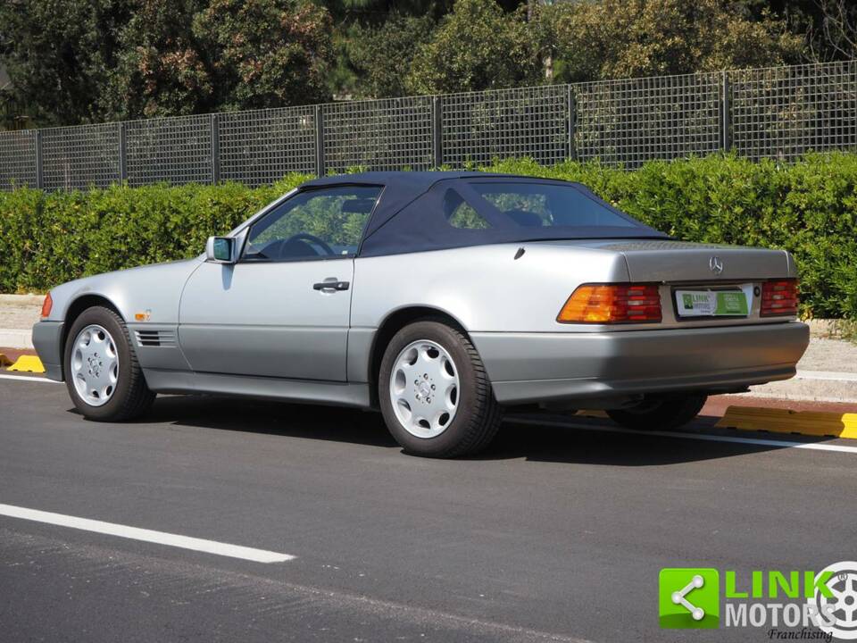 Image 17/50 de Mercedes-Benz 300 SL-24 (1992)