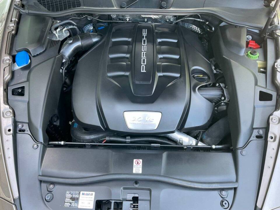 Image 18/20 de Porsche Cayenne Diesel (2014)