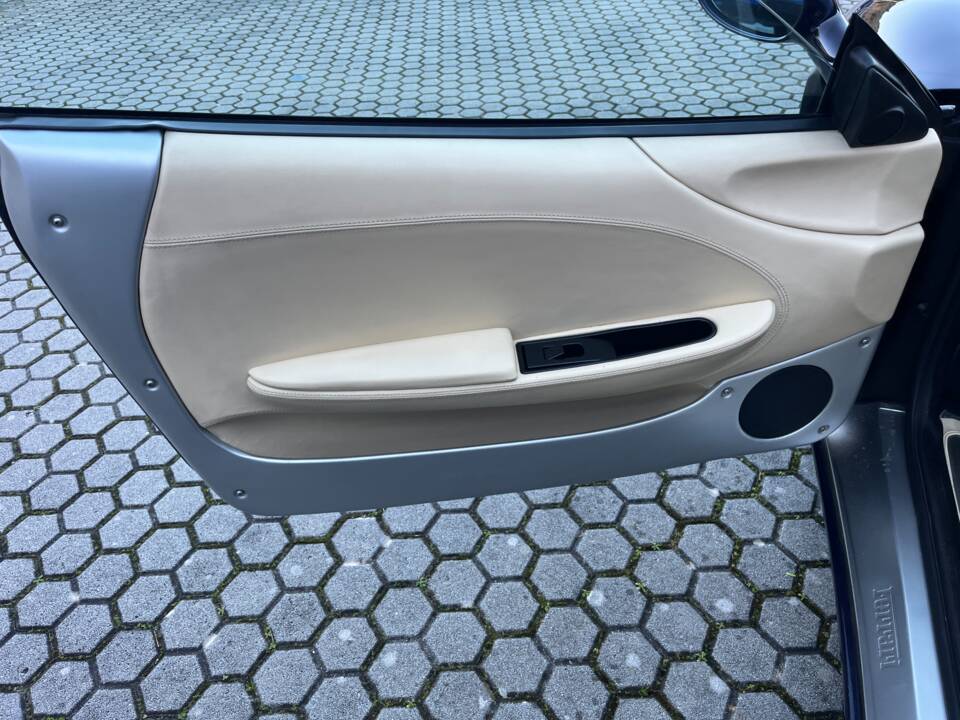 Image 12/26 of Ferrari 360 Modena (2003)