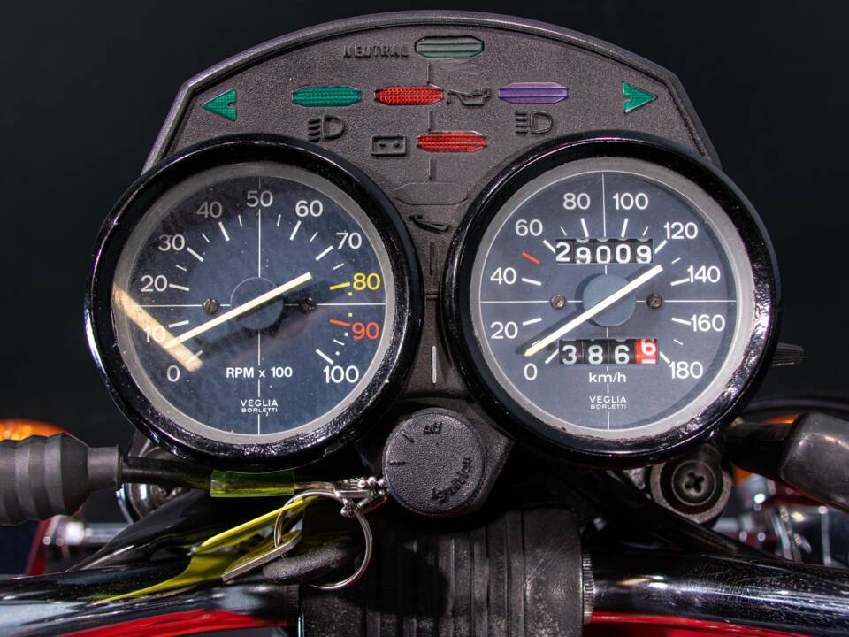 Immagine 20/50 di Moto Guzzi DUMMY (1981)