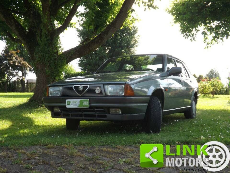 Image 1/10 of Alfa Romeo 75 1.8 Turbo (1986)