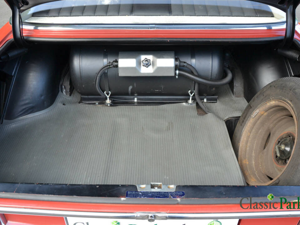 Bild 14/50 von Mercedes-Benz 230&#x2F;6 (1973)
