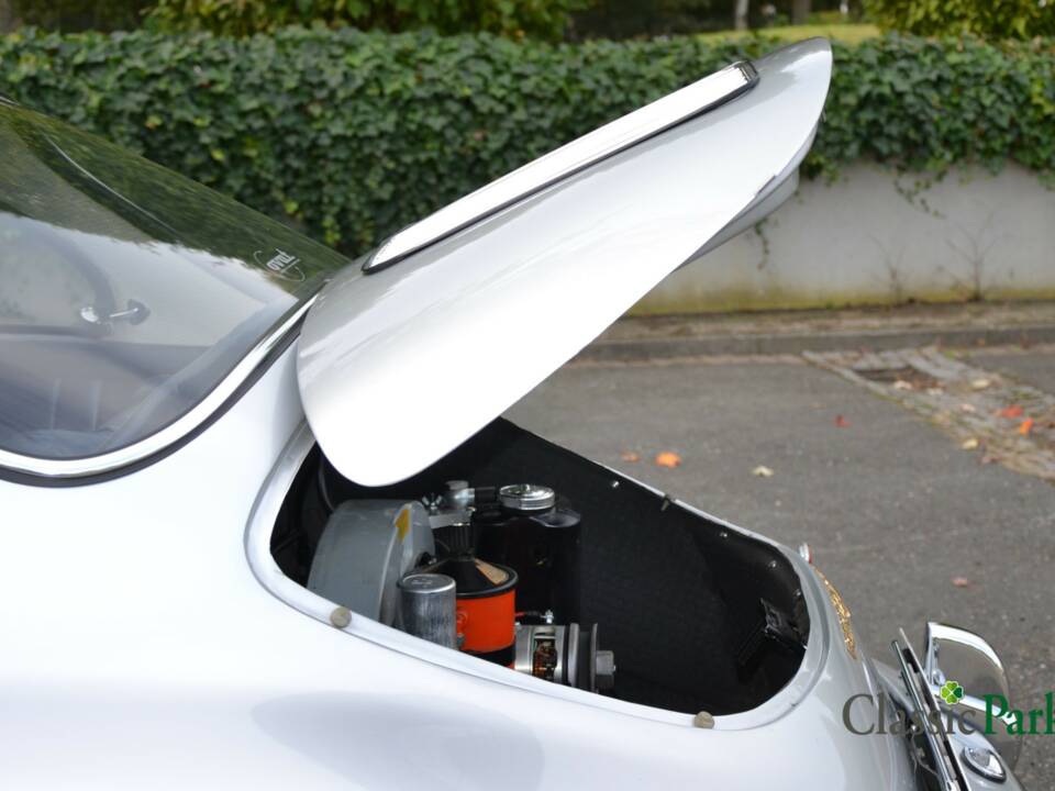 Image 41/50 of Porsche 356 B 1600 Super 90 (1962)