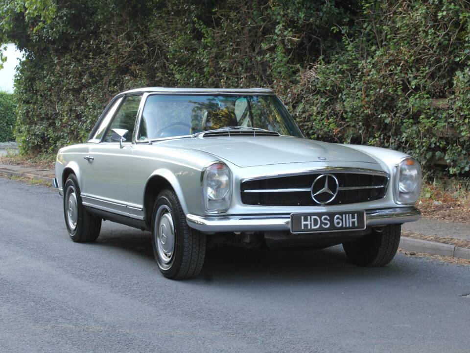 Imagen 1/23 de Mercedes-Benz 280 SL (1970)