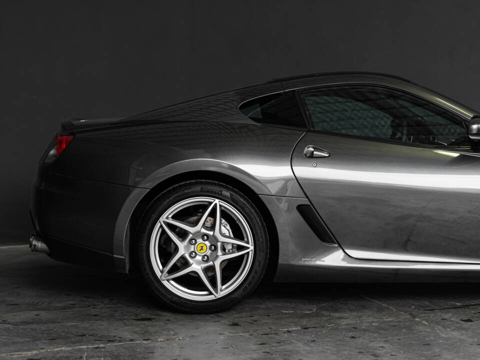 Imagen 9/72 de Ferrari 599 GTB Fiorano (2006)