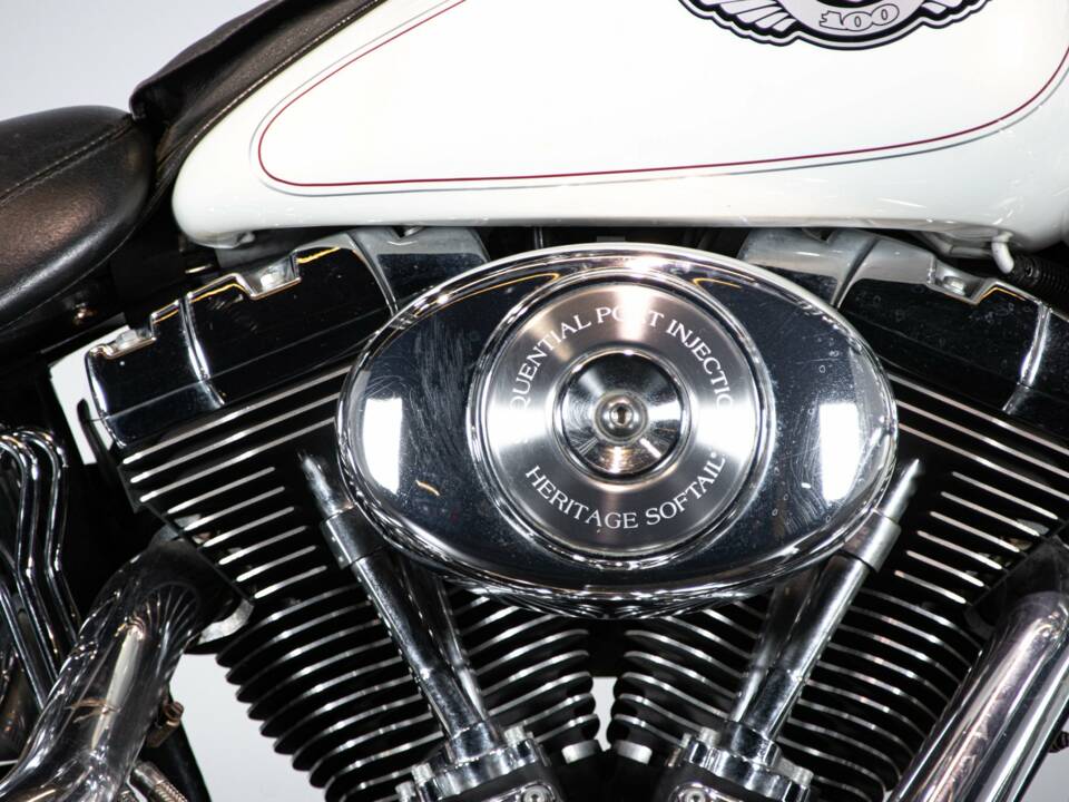 Bild 14/50 von Harley-Davidson DUMMY (2003)
