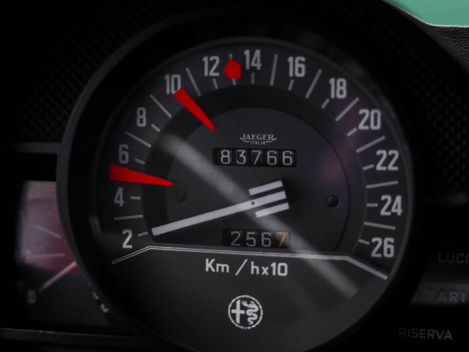 Image 11/64 of Alfa Romeo Montreal (1972)