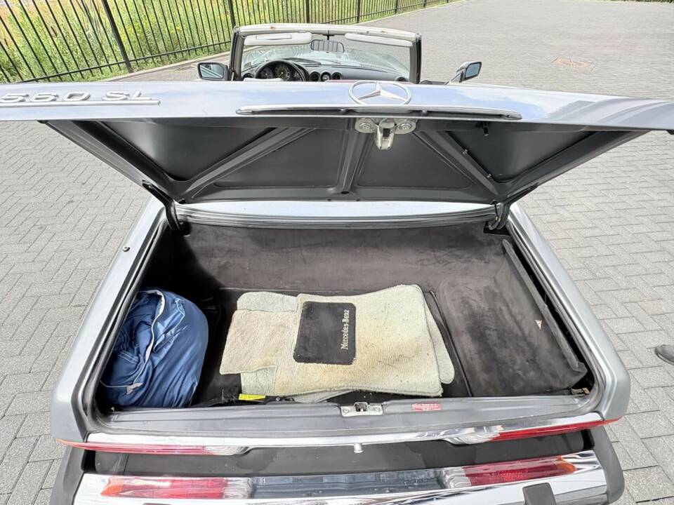 Image 33/50 de Mercedes-Benz 560 SL (1988)