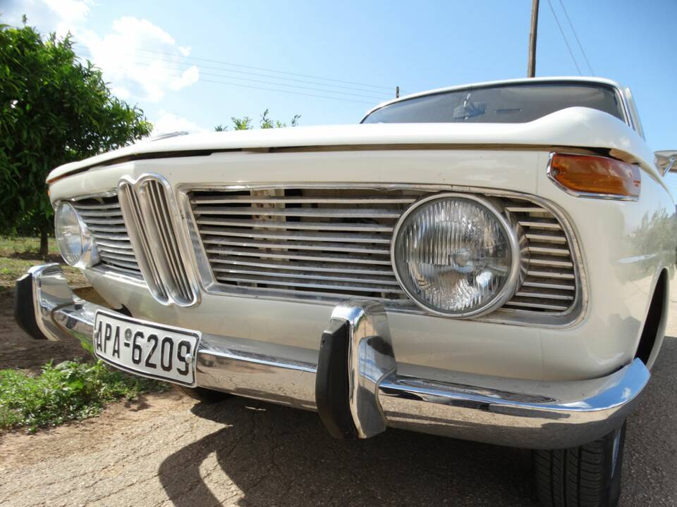 Image 6/8 de BMW 1500 (1963)
