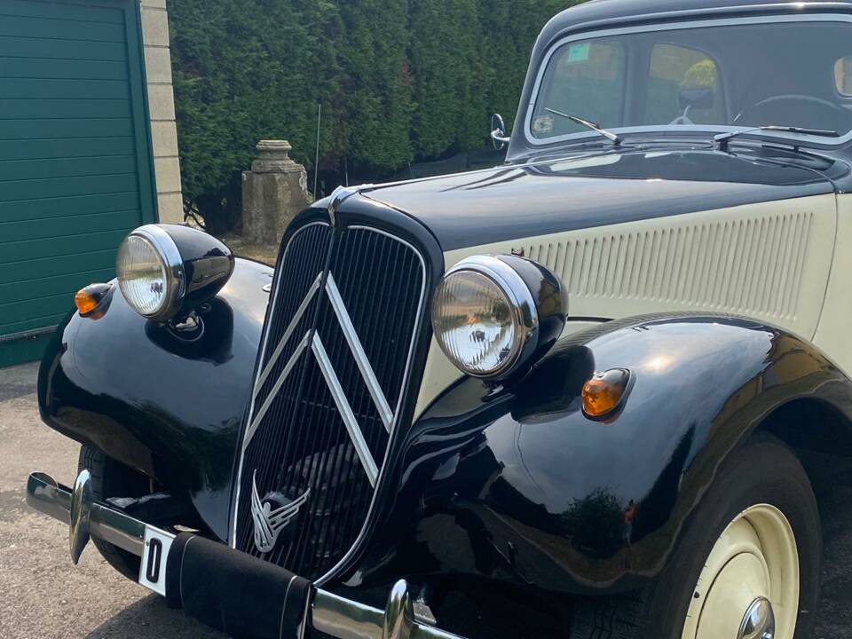 Image 1/6 of Citroën Traction Avant 11 BL (1953)