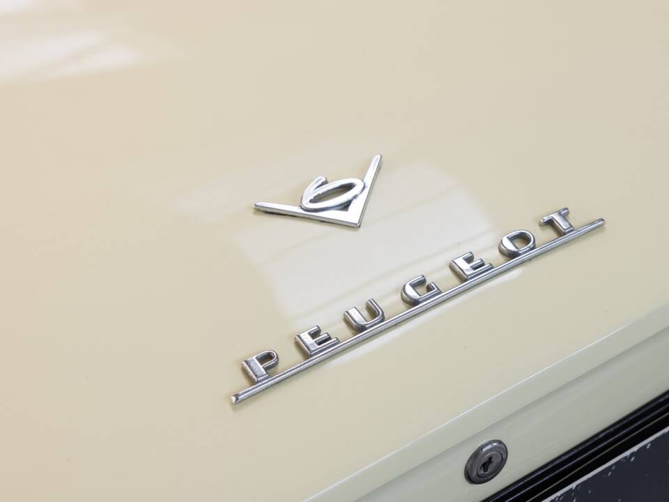 Imagen 24/28 de Peugeot 504 V6 Convertible (1975)