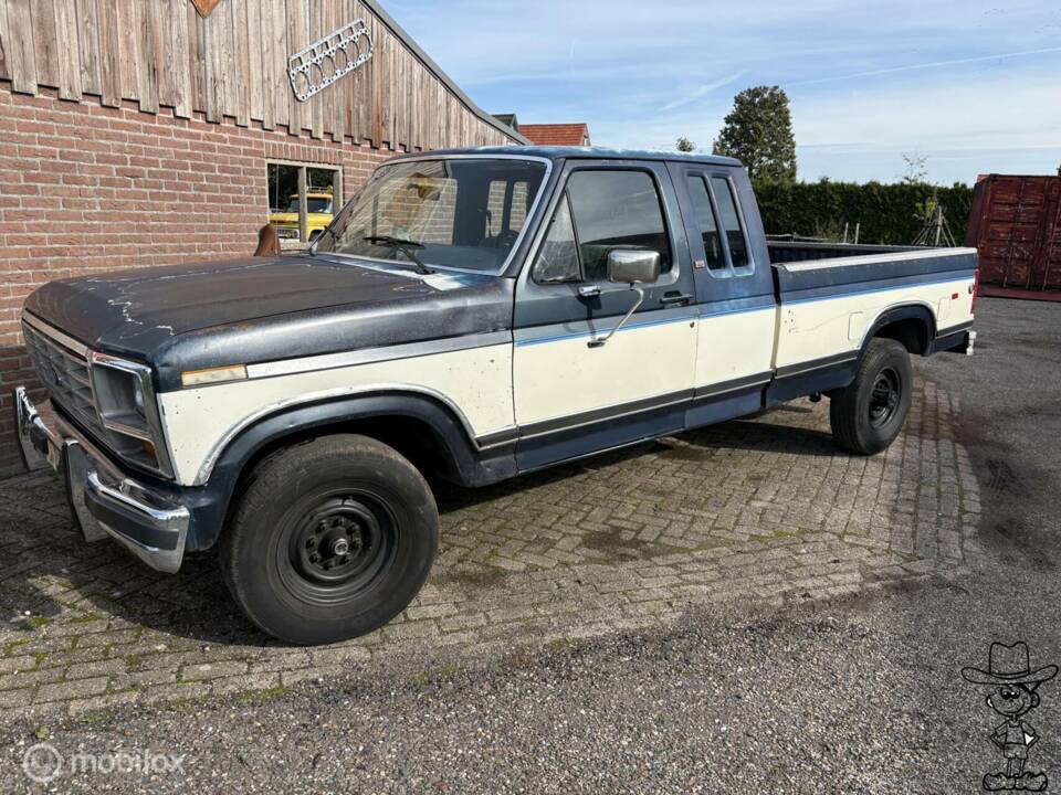 Bild 17/41 von Ford F-250 (1986)