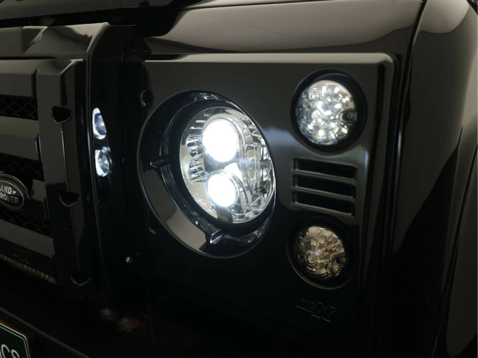 Image 30/35 de Land Rover Defender 110 (2007)