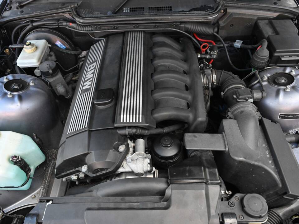 Imagen 5/47 de BMW 328i (1995)