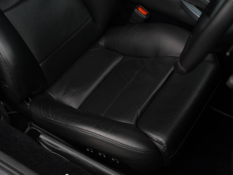 Image 19/50 of Aston Martin V12 Vanquish S (2007)