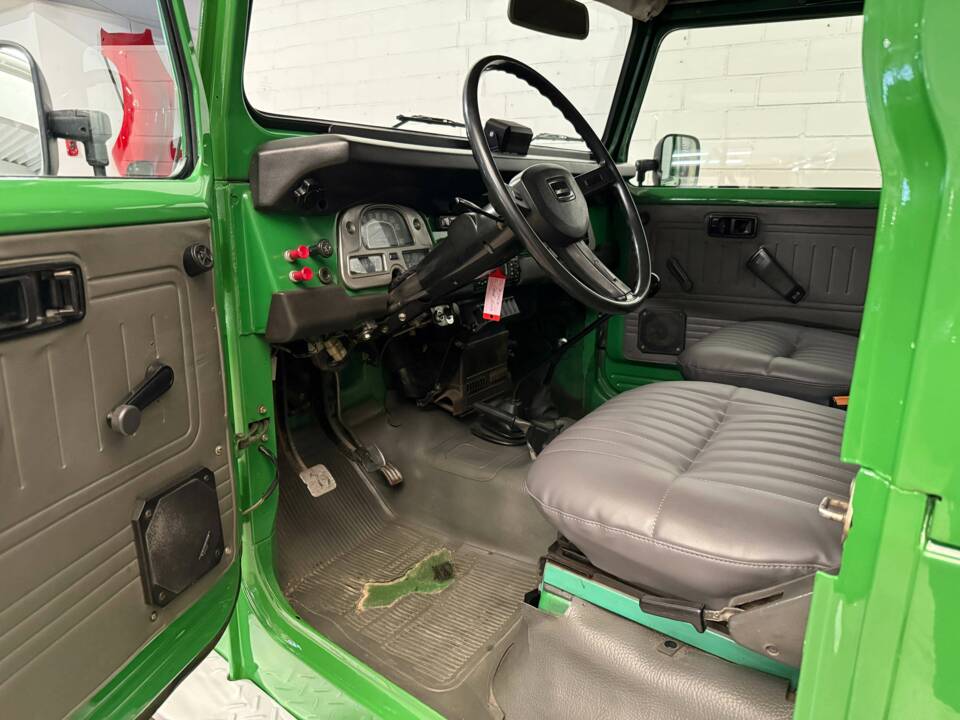 Bild 7/20 von Toyota Land Cruiser BJ 42 (1981)