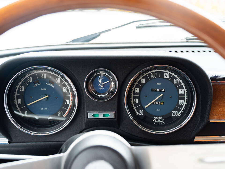 Bild 44/58 von Alfa Romeo Giulia Nuova Super 1600 (1977)