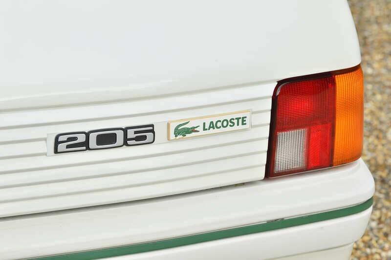 Image 17/35 of Peugeot 205 (1985)