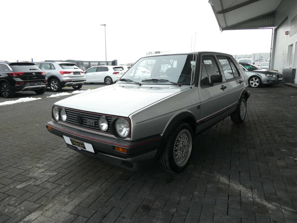 Image 3/23 of Volkswagen Golf Mk II GTi 1.8 (1988)