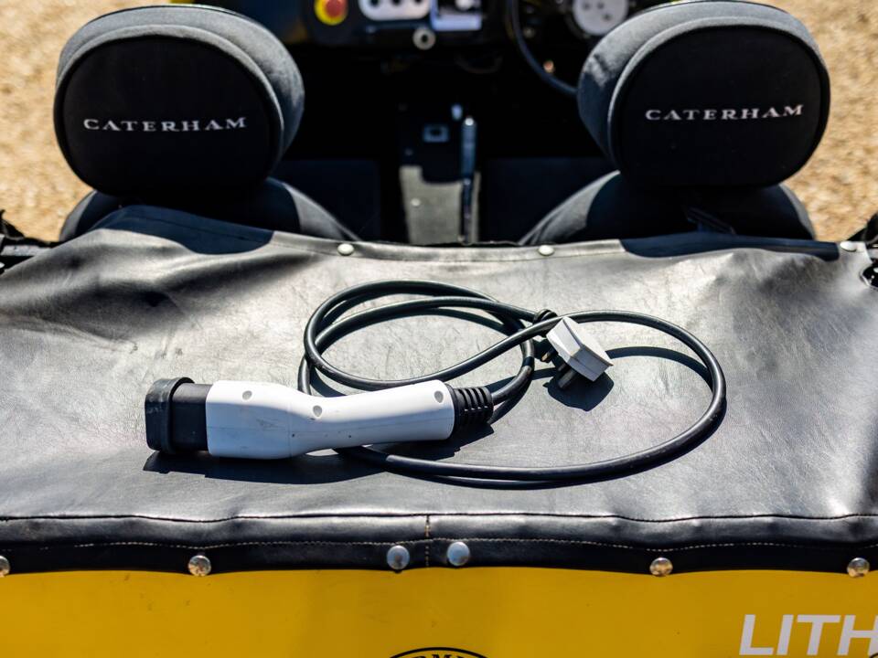 Image 32/43 of Lotus Seven (2004)