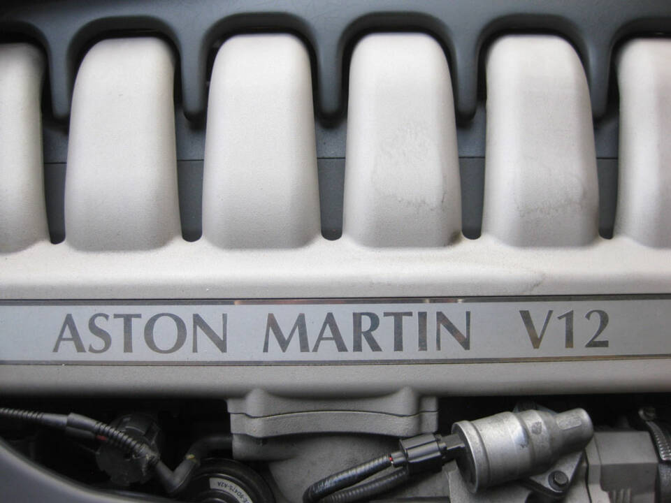 Bild 16/19 von Aston Martin DB 7 Vantage Volante (2001)